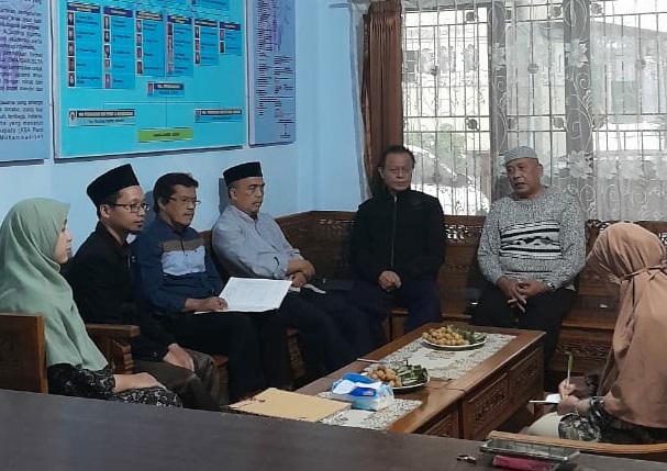 IDE PEMBARUAN DAN RESONANSI SOSIAL KIYAI AHMAD DAHLAN