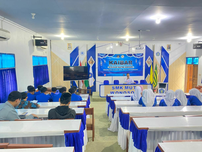 UPAYA WUJUDKAN GENERASI CERDAS DAN ISLAMI, SMK MUTU WONOSOBO GELAR KAJIAN ISLAM BA'DA ASHAR 