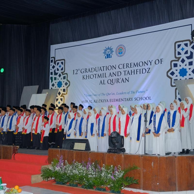 Pertama di Wonosobo, Guru SD MBF Al Adzkiya Wisuda Tasmi 1 Juz Sekali Duduk, Cetak Guardians of the Qur'an 