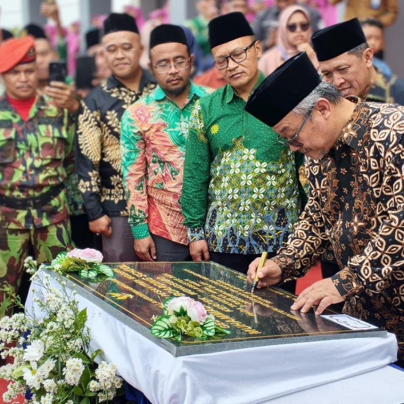 Mendikdasmen Resmikan Ponpes Modern MBS PCM Kertek, Tekankan Pentingnya Fitrah dan Investasi Ilmu
