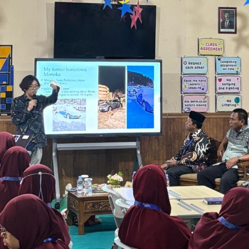 SD Muhammadiyah Sudagaran Gelar Workshop “Computational Thinking” Berskala Internasional pada Peringatan Hari Guru Nasional 2025