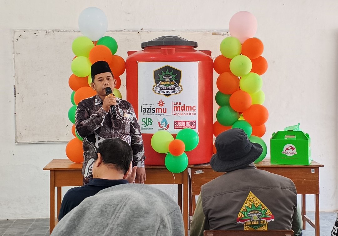 BikersMu Chapter Wonosobo Gelar Touring Sosial Air Bersih, Salurkan Ribuan Liter Air dan Toren ke Wadaslintang - Gambar 8