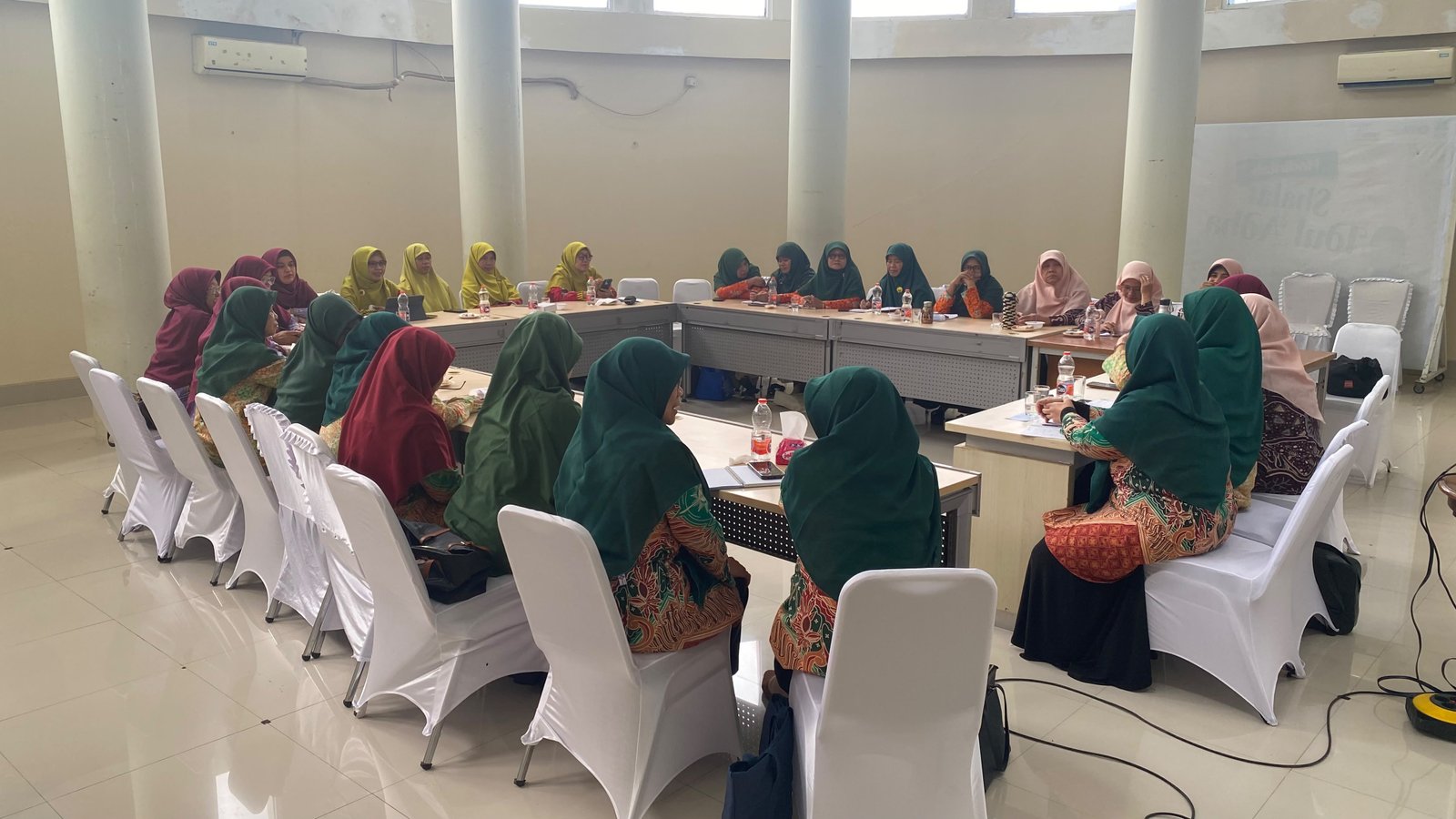 Jangan Biarkan Muhammadiyah Kehilangan Ruh Perjuangan, Ini Pesan Penting PWM Jateng Dalam Rakor PDM/PDA Se-Kedu Raya di Wonosobo - Gambar 12