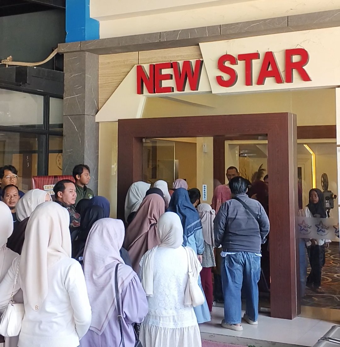 Sarat Makna Kehidupan, 180 Kader AMM Wonosobo Padati Bioskop Guna Saksikan 'Children of Heaven - Gambar 11