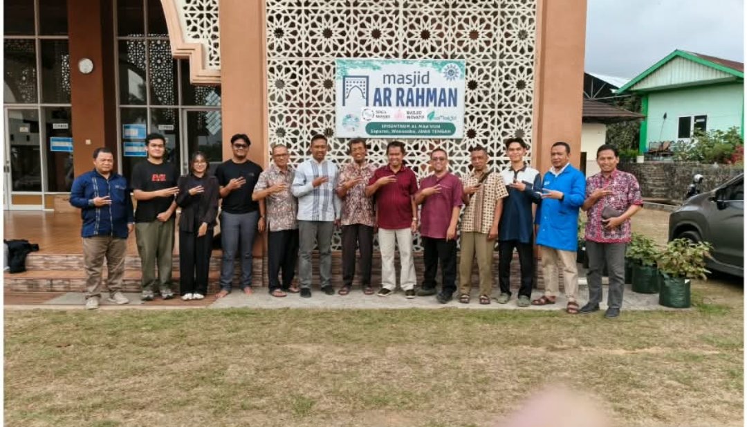 Pakar Halal Dunia Prof. Irwandi Jaswir Pantau Hilirisasi Riset PLTS Aeroponik di Al Maa'uun Epicentrum Wonosobo - Gambar 3