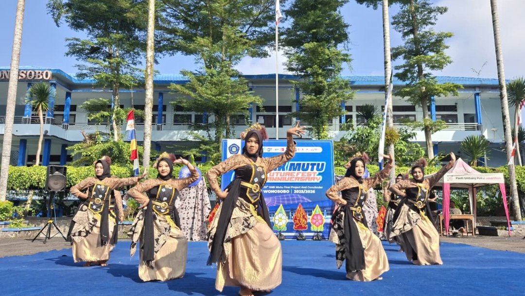 Talent Up in Tradition: Panggung Budaya Spektakuler di Anniversary SMK Mutu”  RABU, 13 Mei 2026, SMK Mutu Wonosobo - Gambar 4