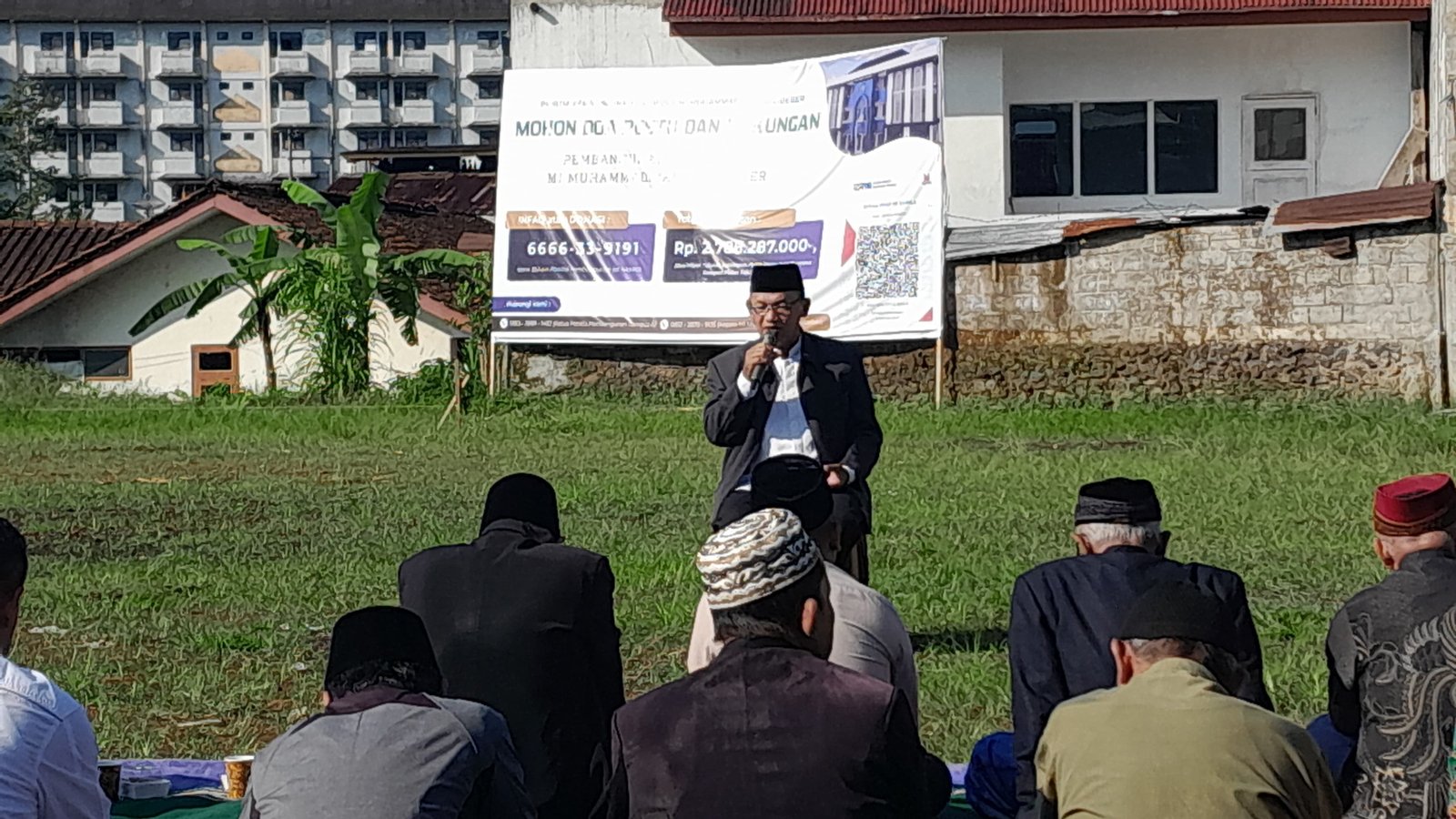 Peletakan Batu Pertama Kampus II MI Muhammadiyah Kalibeber (HAMKA), Wujud Komitmen Membangun Generasi Unggul - Gambar 13