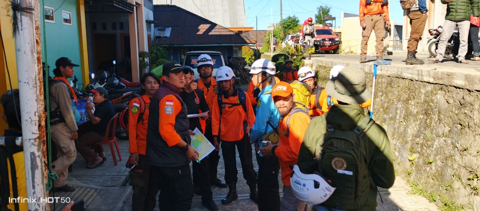Medan Ekstrem, Pencarian Remaja Hilang di Gunung Bismo Via Krinjing Masih Nihil - Gambar 1