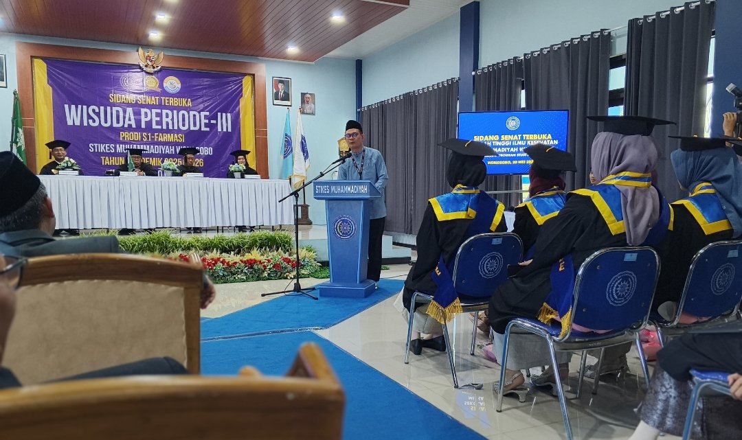 Stikesmu Wonosobo Wisuda 23 Sarjana Farmasi, Bupati Afif Dorong Percepatan Regenerasi SDM Kesehatan - Gambar 5