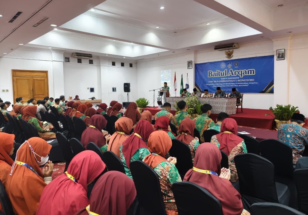 Kokohkan Ideologi Kader, SMK Mutu Wonosobo Gelar Baitul Arqam Guru dan Karyawan  - Gambar 1