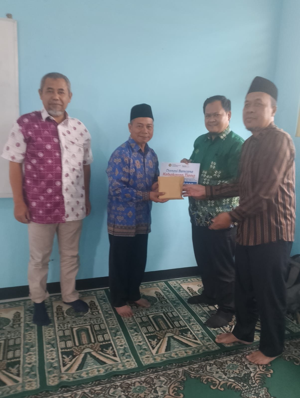 MDMC Wonosobo Salurkan Bantuan dan Terjunkan Relawan Tangani Kebakaran di Desa Tieng - Gambar 10