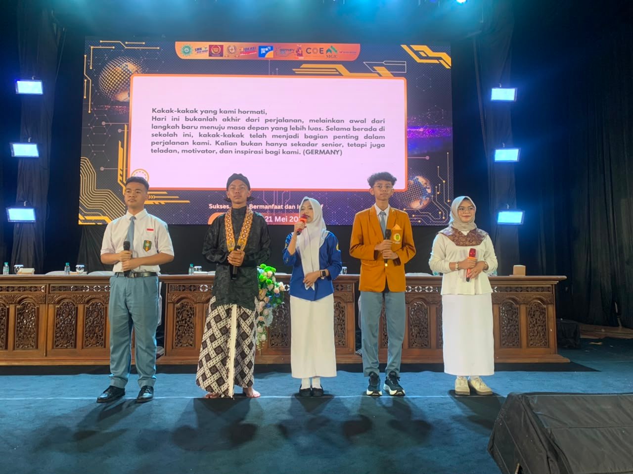 Ready to Rise: SMK Mutu Wonosobo Siap Berkarya dan Bersaing, Luluskan 306 Siswa dalam Wisuda ke-26 - Gambar 12