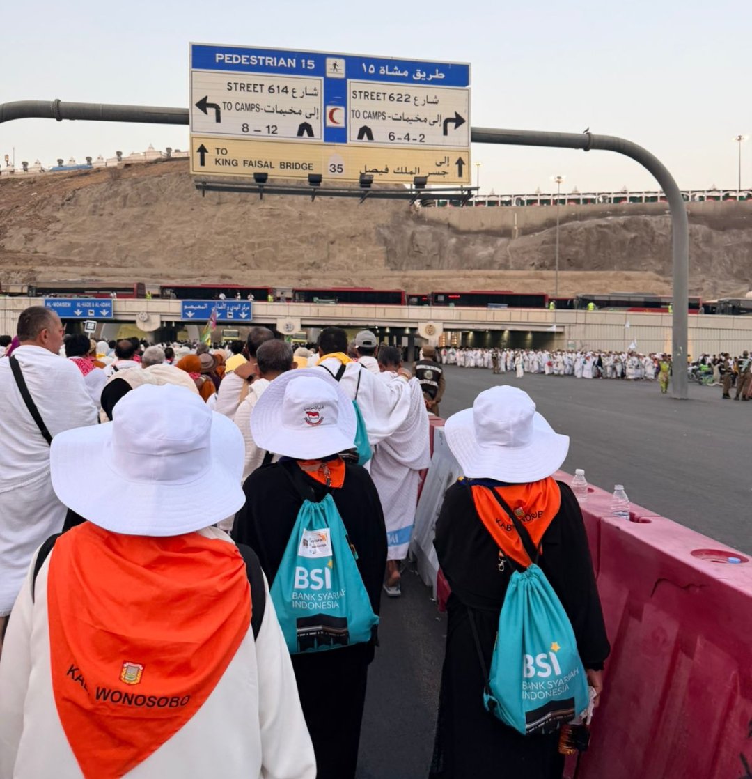 Tiba di Mina, KBIHU Gema Arafah Wonosobo Bagi Jemaah Jadi Tiga Skema Lontar Jumrah - Gambar 8