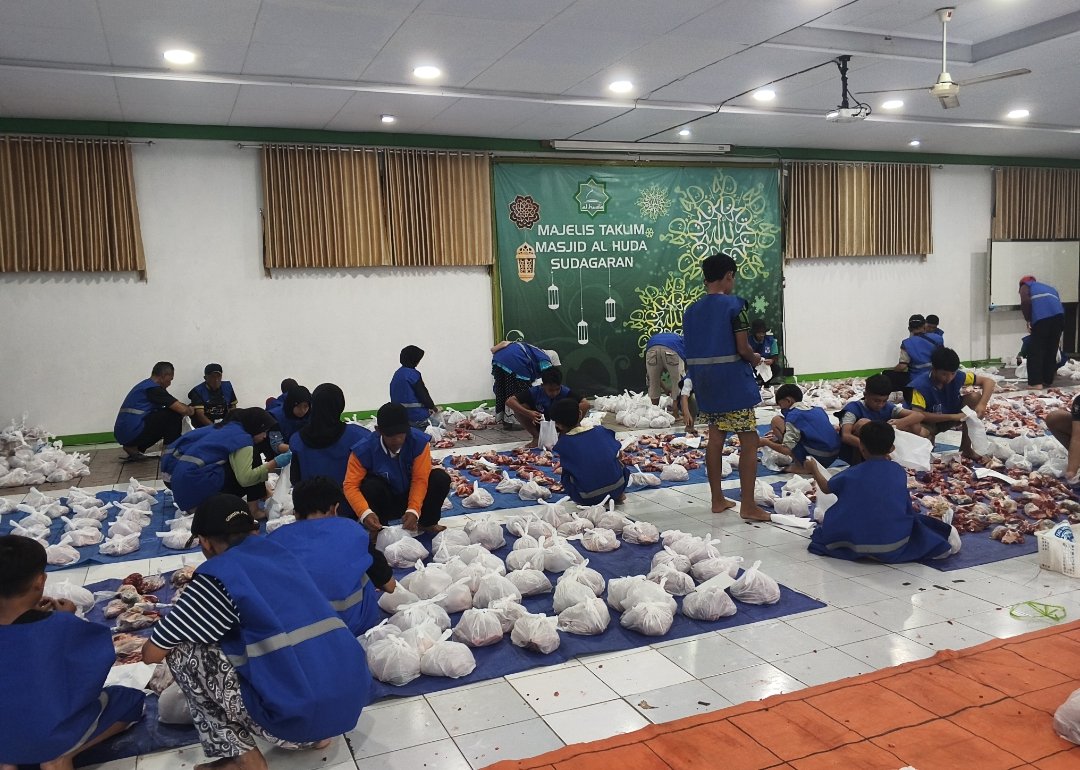 Idul Adha 1447 H : PCM Wonosobo Sembelih 11 Sapi dan 46 Kambing Qurban, Salurkan 1.862 Kantong Daging - Gambar 8