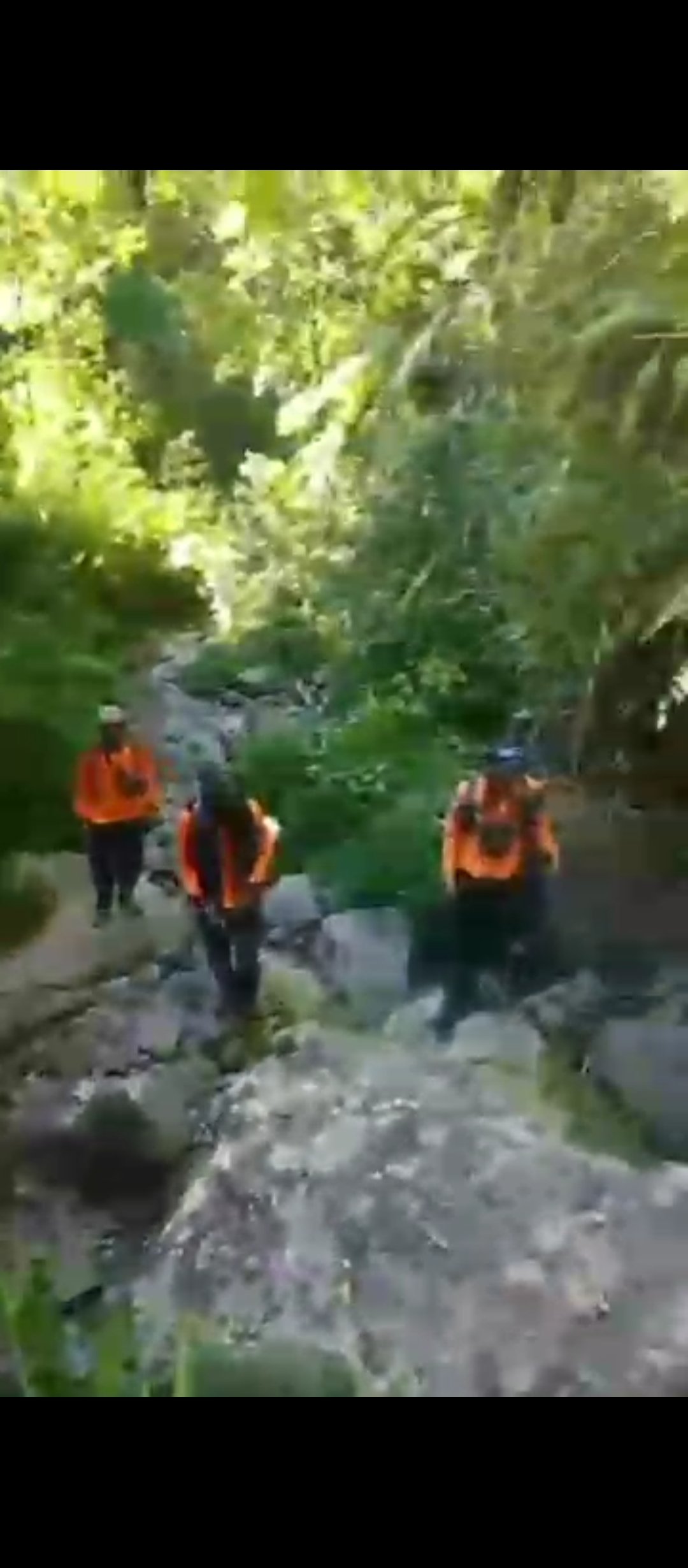 Tragis! Dua Remaja yang Hilang di Gunung Bismo Wonosobo Akhirnya Ditemukan Meninggal di Bawah Air Terjun - Gambar 7