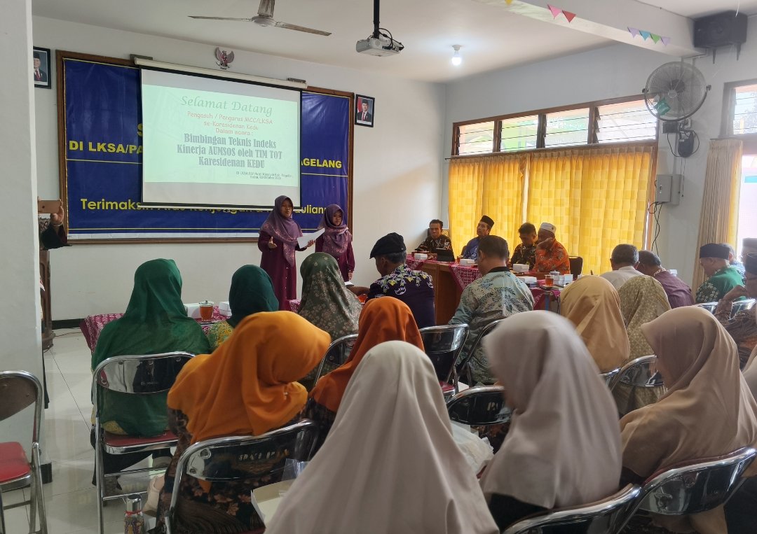 Standarisasi Pelayanan, LKSA Muhammadiyah-Aisyiyah se-Karesidenan Kedu Gelar Bimtek Indeks Kinerja AUMSos - Gambar 7