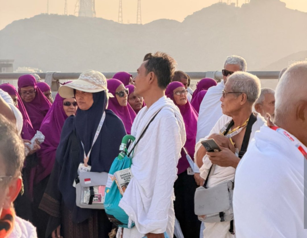 Hanya 15 Menit dari Arafah, Jemaah Gema Arafah Wonosobo Khusyuk Jamak Takhir di Muzdalifah - Gambar 2