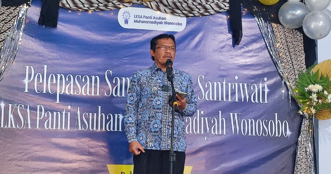 Bekal Iman dan Ilmu, LKSA Panti Asuhan Muhammadiyah Wonosobo Lepas 8 Santri Melangkah ke Masa Depan - Gambar 6