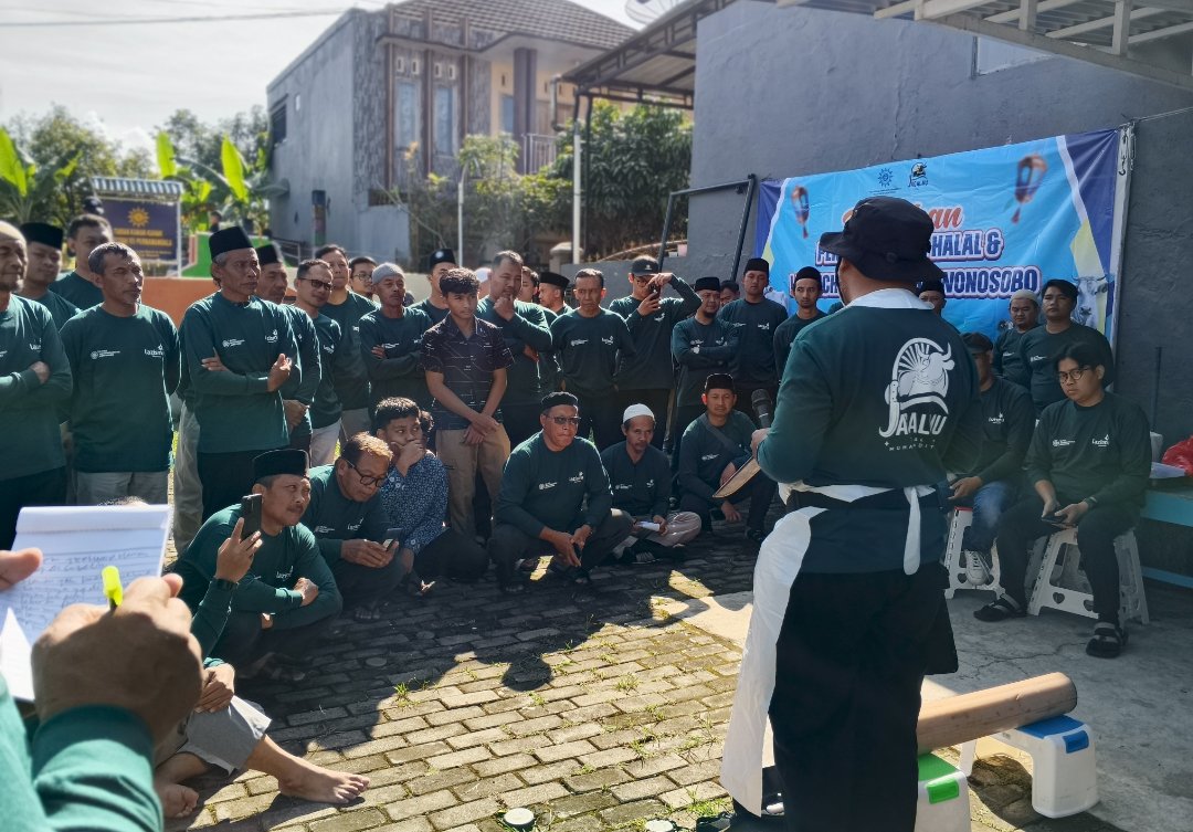 Untuk Memastikan Pelaksanaan Qurban Syar'i, Muhammadiyah Wonosobo Gelar Pelatihan Sembelih Halal dan Launching JagalMu Wonosobo - Gambar 10