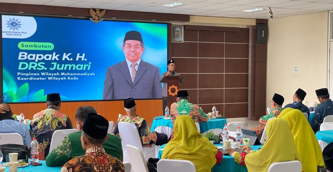 Jangan Biarkan Muhammadiyah Kehilangan Ruh Perjuangan, Ini Pesan Penting PWM Jateng Dalam Rakor PDM/PDA Se-Kedu Raya di Wonosobo - Gambar 2
