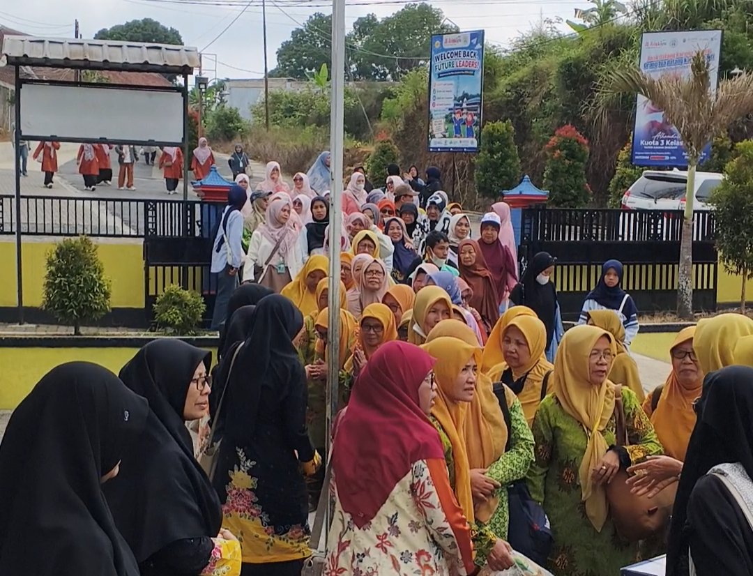 PCM dan PCA Sukmajaya Kota Depok Gelar Silaturahmi dan tadabbur alam ke PCM-PCA Wonosobo Perkuat Dakwah dan Tata Kelola Organisasi - Gambar 9