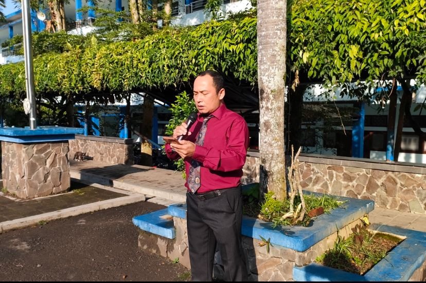 Apel Pagi SMK Mutu Wonosobo : Tadarus, Disiplin, Sosialisasi ASAT dan Bangun Semangat Prestasi Siswa - Gambar 4