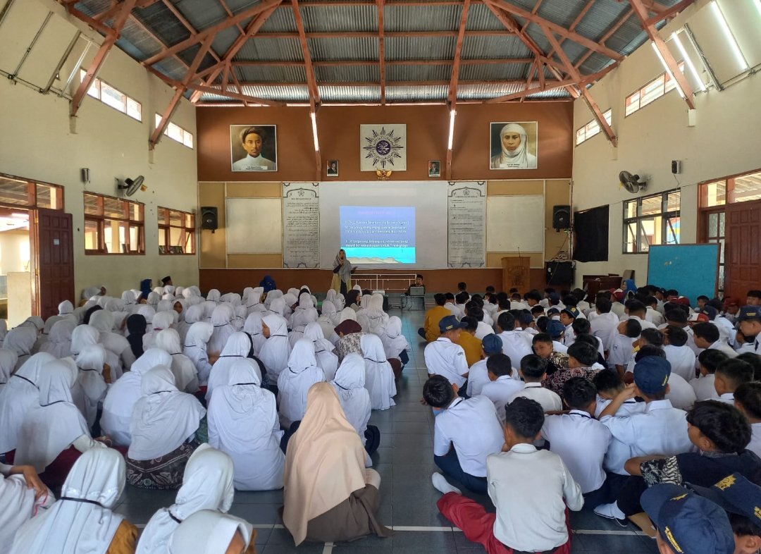 BIKKSA 'Aisyiyah Wonosobo Perkuat Ketahanan Remaja melalui Program Goes to School - Gambar 1