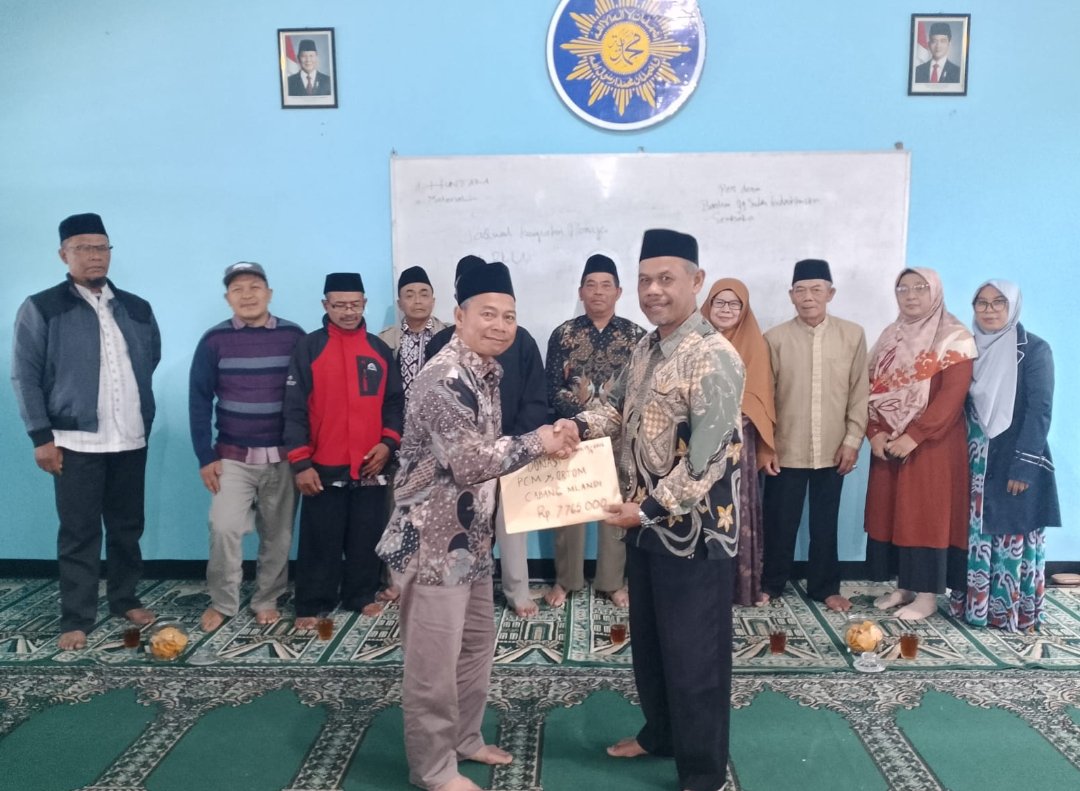 MDMC Wonosobo Salurkan Bantuan dan Terjunkan Relawan Tangani Kebakaran di Desa Tieng - Gambar 3